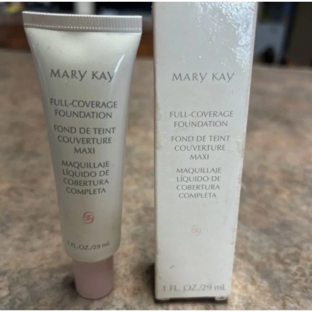 New Mary Kay Full Coverage Foundation Beige 302 Pink Cap Normal to Dry NIB